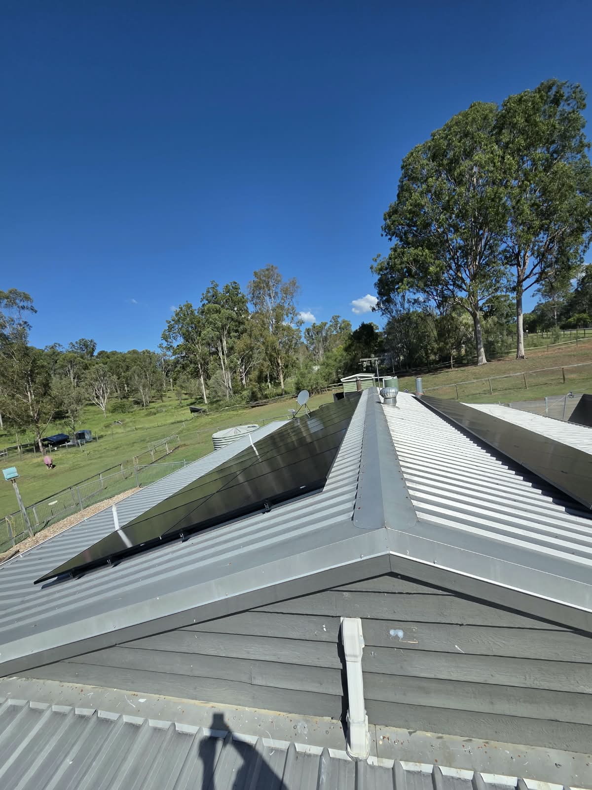 Logan Village dual ridge solar battery array Untapped Energy Solutions